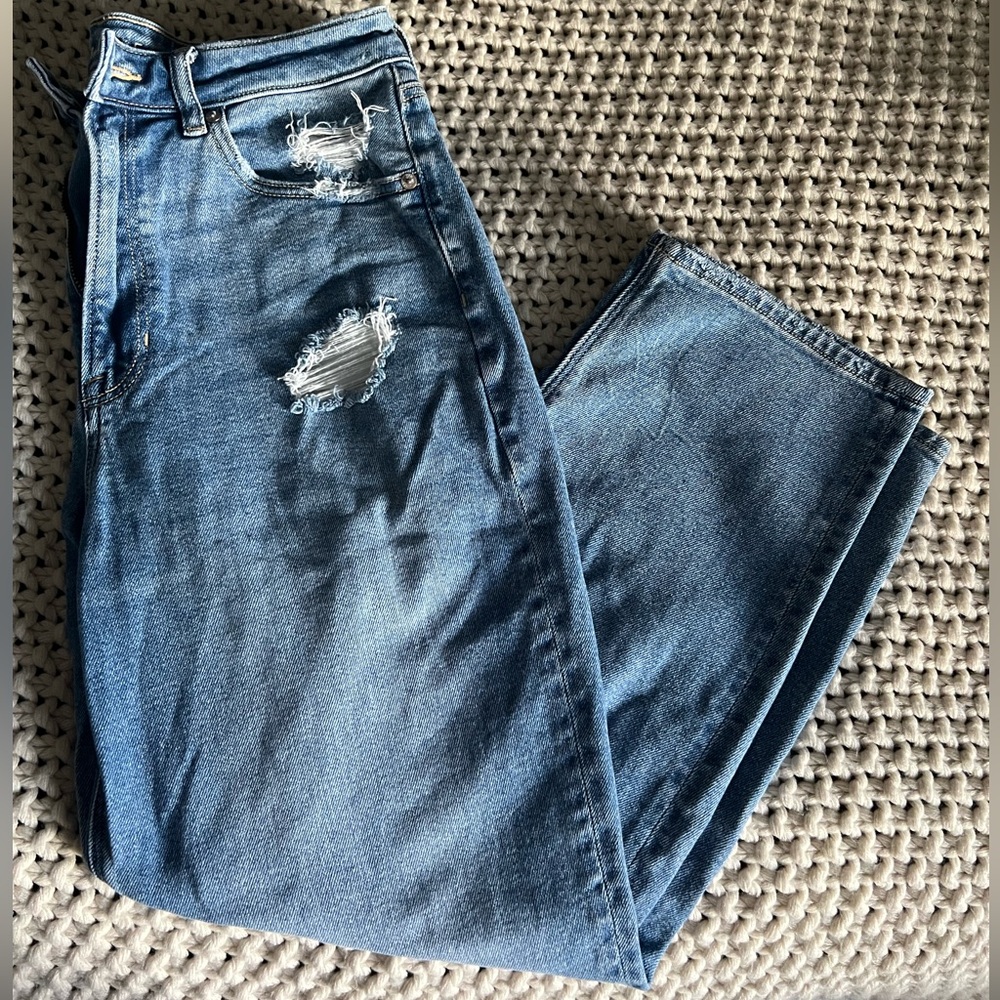 American Eagle Mom Jeans